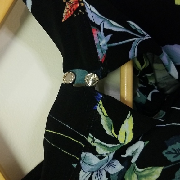 Tommy Hilfiger Twist Neck Top - Picture 6 of 9